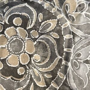 Pottery Barn - Medallion Pattern Duvet and Sham Set - Full/Queen Bedding